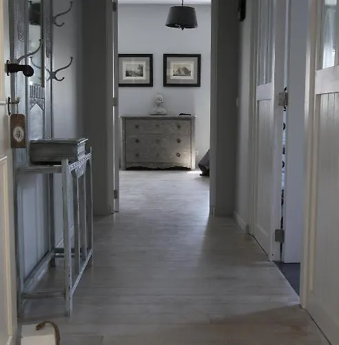 Jadis Et Naguere Nocleg ze śniadaniem